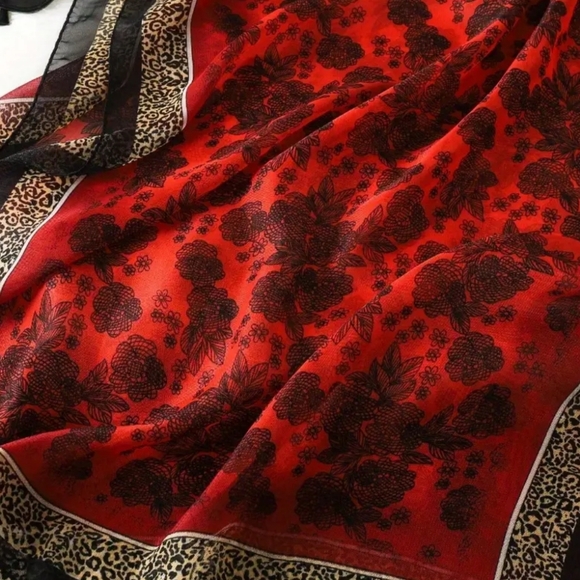 2 FOR $40 NEW Western Elegant Red Floral And Leopard Print Scarf-(#1,408) - Picture 3 of 7